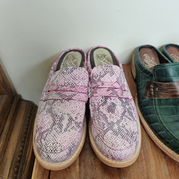 Freebird by Steven Mules Pink Leather Blush Snake & Green Croc Shoes Wms Size 8 - Picture 2 of 15